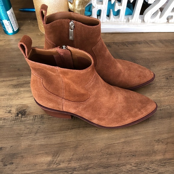 Kenneth Cole Reaction Brown Boots - Picture 3 of 4